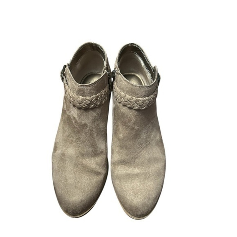 Life Stride Tan Velocity boots with memory foam Size 9M